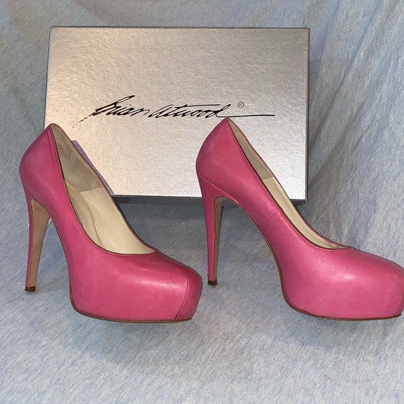 Brian Atwood “Maniac” Barbie Pink nubuck leather platform pumps rounded toe 37.5 - Picture 11 of 15